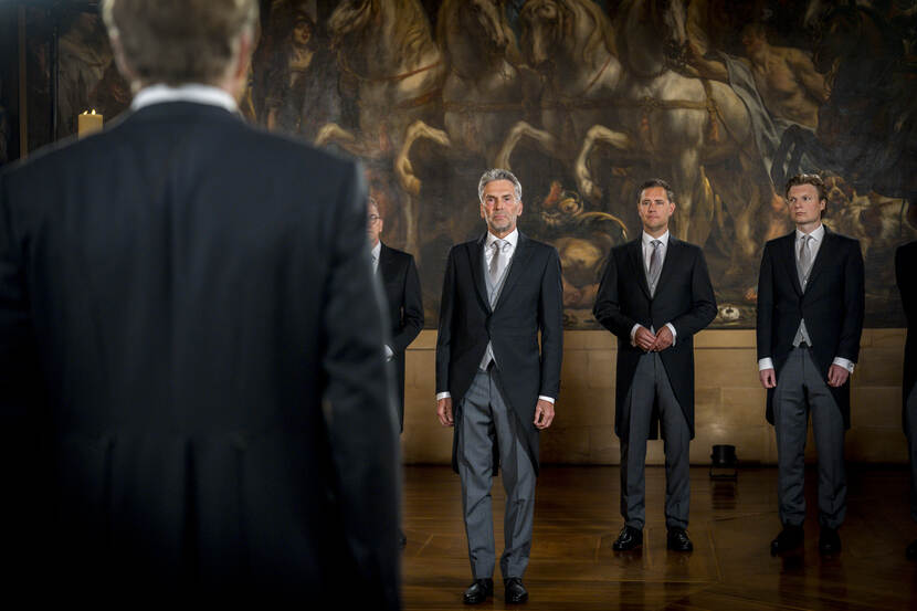 Prime Minister Dick Schoof is sworn in.