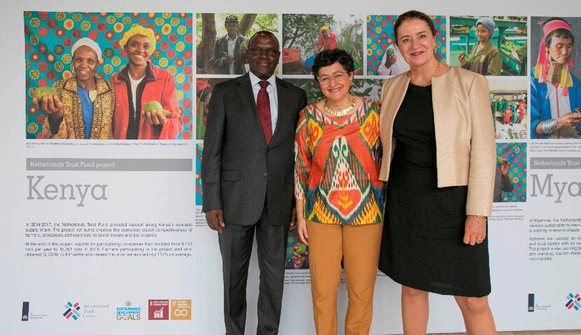 Photo exhibition around the ITC Netherlands Trust Fund with the Ambassador of Kenya, director Arancha Gonzalez (ITC) and the Ambassador of the Netherlands.